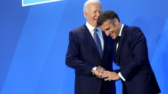 Μακρόν: Εκτιμώ το θάρρος και το αίσθημα καθήκοντος του Μπάιντεν