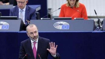 Συνάντηση Μπελέρη με Βέμπερ: στο επίκεντρο η υποχώρηση του κράτους Δικαίου στην Αλβανία