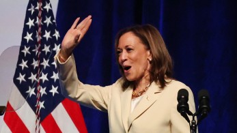 ΗΠΑ: με φόρα η Κάμαλα Χάρις