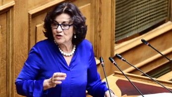 Θεανώ Φωτίου: αστείες δικαιολογίες για το «άι στο διάολο» στην Κεφαλογιάννη