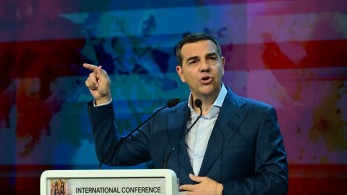 Ο Τσίπρας αντεπιτίθεται: Οι δύο κρίσιμες εκδηλώσεις το φθινόπωρο που θα «δείξουν» προοδευτικό μέτωπο