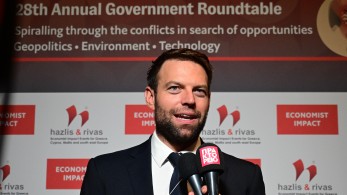 Ο Κασσελάκης επιμένει σε θεωρίες συνωμοσίας για Τέμπη και βαγόνι που δήθεν βρέθηκε