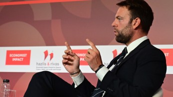 Αυτό το πόθεν έσχες δεν θα μας το δείξεις, Στέφανε;