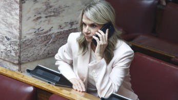 Μιλένα Αποστολάκη: αποσύρει αιφνιδιαστικά την υποψηφιότητά της για την ηγεσία του ΠΑΣΟΚ