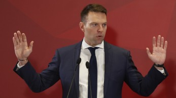 Τυχοδιωκτικές συκοφαντίες Κασσελάκη για Χατζηδάκη πως ζημίωσε το ελληνικό δημόσιο Τυχοδιωκτικές συκοφαντίες Κασσελάκη για Χατζηδάκη πως ζημίωσε το ελληνικό δημόσιο