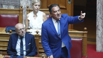 «Καρφί» Γεωργιάδη στην Κωνσταντοπούλου για συνωμοσιολογικά σενάρια για το Ίδρυμα Σταύρος Νιάρχος