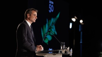 Με ψυχραιμία απέναντι στο σκηνικό έντασης