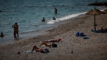 Υποχωρεί ο καύσωνας για πρώτη φορά έπειτα από 16 ημέρες