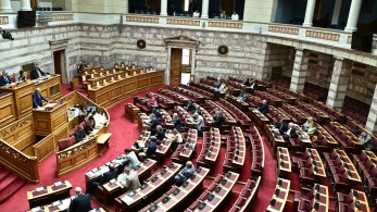 Συγχώνευση Attica Bank - Παγκρήτιας: Υπερψηφίστηκε στη Βουλή από ΝΔ και ΠΑΣΟΚ