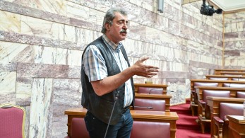 ΣΥΡΙΖΑ: πανηγυρίζει ο Πολάκης για την επικείμενη διαγραφή της Αθηνάς Λινού ΣΥΡΙΖΑ: πανηγυρίζει ο Πολάκης για την επικείμενη διαγραφή της Αθηνάς Λινού
