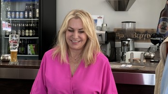 Άννα Μάνη-Παπαδημητρίου: επίσκεψη στη ζυθοποιία Μακεδονίας-Θράκης