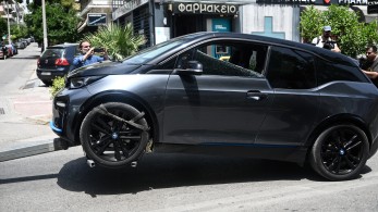 Προσαγωγή υπόπτου μαζί με τη σύντροφό του, για τη δολοφονία στο Ψυχικό