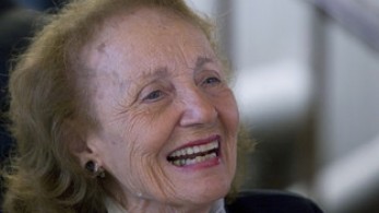 Κούβα: πέθανε η πρώτη σύζυγος του Φιντέλ Κάστρο, η Μίρτα Ντιάς-Μπάλαρτ