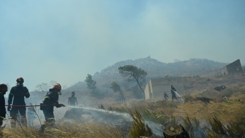 Οι κυκλοφοριακές ρυθμίσεις στην Κερατέα λόγω πυρκαγιάς