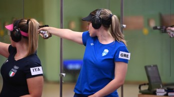 Ολυμπιακοί Αγώνες 2024: η Κορακάκη βούρκωσε για την αποτυχία της -Συνεχίζει για τα 25 μ.