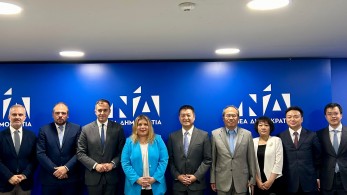 Συνάντηση Συρεγγέλα με αντιπροσωπεία του Κομμουνιστικού Κόμματος Κίνας: έμφαση στις διεθνείς προκλήσεις