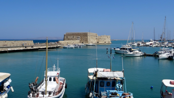 Βουλή: στην Ολομέλεια το νομοσχέδιο για τη σύμβαση παραχώρησης του λιμένα Ηρακλείου