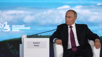 Νέοι ελιγμοί από το Κρεμλίνο: Πιθανή συνάντηση Πούτιν-Ζελένσκι αλλά... υπό όρους (photos & video)