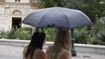 Aλλάζει ο καιρός: έρχονται ισχυρές βροχές και καταιγίδες