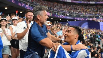 Πατέρας Εμμανουήλ Καραλή:  «Παιδί μου, κερδίσαμε! Νικήσαμε τον ρατσισμό»