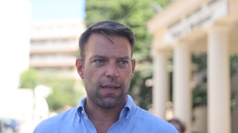 Bye, bye: νέα διάσπαση στον ΣΥΡΙΖΑ και στο βάθος... έξοδος Κασσελάκη