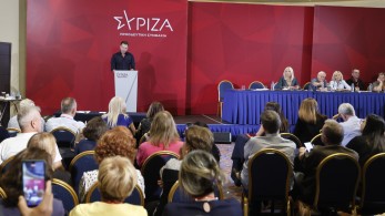 Αγαπούλα, πούλα!