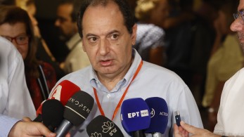 Σπίρτζης: αίτημα εκ του ασφαλούς να ερευνηθεί για τη σύμβαση 717 - Τι απαντά ο Κακλαμάνης Σπίρτζης: αίτημα εκ του ασφαλούς να ερευνηθεί για τη σύμβαση 717 - Τι απαντά ο Κακλαμάνης