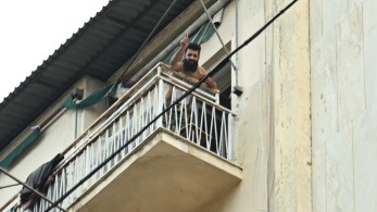 Άνδρας στην Αχαρνών απειλεί να ανατινάξει φιάλη υγραερίου