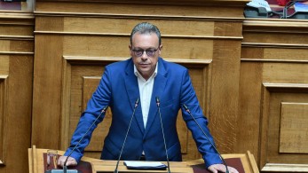 Ο Φάμελλος ξεχνάει τα όρια του κατώτατου μισθού επί ΣΥΡΙΖΑ και κατακρίνει Μητσοτάκη, παρά τις αυξήσεις