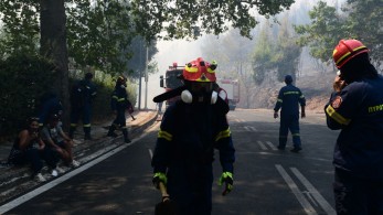 Φωτιά στην Αττική: απομακρύνθηκαν ασυνόδευτα παιδιά  από τη δομή της Πεντέλης