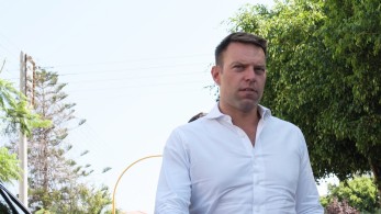 Πες μας κάτι και για τον Πολάκη, Στέφανε…