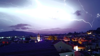 Καιρός: «έρχονται επικίνδυνα φαινόμενα» - Πού χρειάζεται προσοχή Τρίτη και Τετάρτη