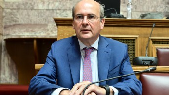 Χατζηδάκης: Η κυβέρνηση θέλει να προστατεύσει το μπάσκετ Χατζηδάκης: Η κυβέρνηση θέλει να προστατεύσει το μπάσκετ