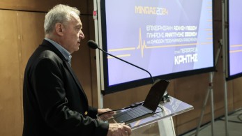 Ευθύμης Λέκκας: Οι συνθήκες που ευνόησαν τη γρήγορη εξάπλωση της φωτιάς