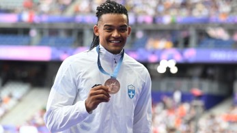 Η ιστορική απονομή του Καραλή στο «Stade de France»