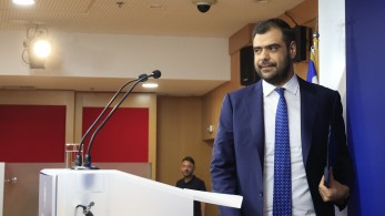 Μαρινάκης: «Οι κάλπες θα στηθούν στο τέλος της τετραετίας» Μαρινάκης: «Οι κάλπες θα στηθούν στο τέλος της τετραετίας»