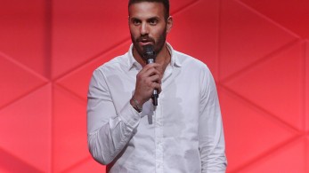 «Πληρωμένη» απάντηση της ΕΛ.ΑΣ. στον Νίκο Παππά: «Ας εξηγήσουμε λοιπόν τι είναι μπάτσος» (vid)