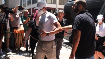 Φωτιά στην Ύδρα: ομολόγησε ο καπετάνιος της θαλαμηγού ότι πέταξε βεγγαλικά