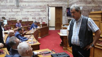 Ο αυτόκλητος εισαγγελέας Πολάκης καλεί τη Λινού να επιστρέψει τα χρήματα που έχει λάβει για το Ινστιτούτο Prolepsis Ο αυτόκλητος εισαγγελέας Πολάκης καλεί τη Λινού να επιστρέψει τα χρήματα που έχει λάβει για το Ινστιτούτο Prolepsis