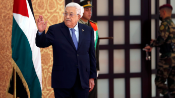 Παλαιστίνη: ο Μαχμούντ Αμπάς ζητεί από τη Χαμάς να απελευθερώσει τους ομήρους και να παραδώσει τα όπλα της