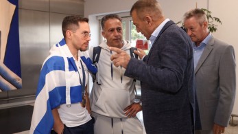 Επέστρεψε στην Ελλάδα ο Λευτέρης Πετρούνιας: «Αισθάνομαι υπερήφανος»