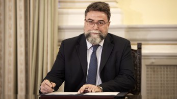 Βασίλης Οικονόμου: Ανατάχθηκαν 10 λεωφορεία και επιστρέφουν στους δρόμους της Αθήνας