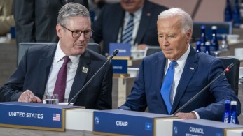 Στάρμερ και Μπάιντεν συζητούν αν θα επιτρέψουν στο Κίεβο να πλήξει στόχους βαθιά στη Ρωσία