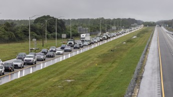 ΗΠΑ: ενισχύθηκε ξανά ο κυκλώνας Μίλτον - Πλησιάζει τη Φλόριντα