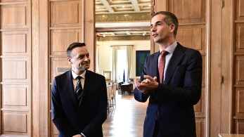 Κώστας Μπακογιάννης κατά Χάρη Δούκα: Εγκαίνια σε παιδική χαρά παραμονές εκλογών ΠΑΣΟΚ