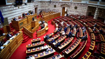 Τι άλλο θα κάνει το ΠΑΣΟΚ: ψήφισαν «παρών» στην άρση ασυλίας του Παύλου Πολάκη