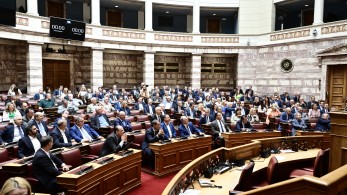 Σε τοίχο πέφτουν όλες οι προσπάθειες διάσπασης της ΝΔ