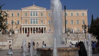 Η κανονικότητα γυρίζει την πλάτη στην Αριστερά