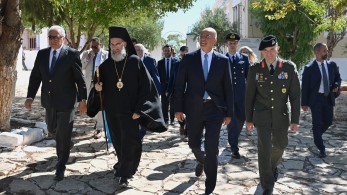 Ελληνοτουρκικά - στο στόχαστρο του Ομέρ Τσελίκ ο Νίκος Δένδιας για την ΑΟΖ: «Τα λόγια του θα πνιγούν στο Αιγαίο» Ελληνοτουρκικά - στο στόχαστρο του Ομέρ Τσελίκ ο Νίκος Δένδιας για την ΑΟΖ: «Τα λόγια του θα πνιγούν στο Αιγαίο»