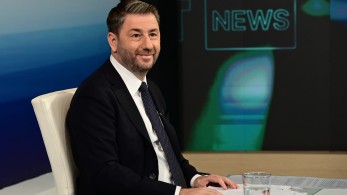 Ο Νίκος Ανδρουλάκης, τα «συμφέροντα» και μια μπάλα στην… εξέδρα